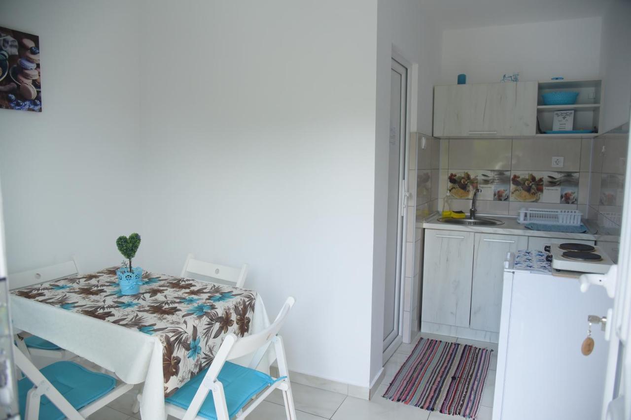 Apartments Villa Naumovi Dojran ภายนอก รูปภาพ
