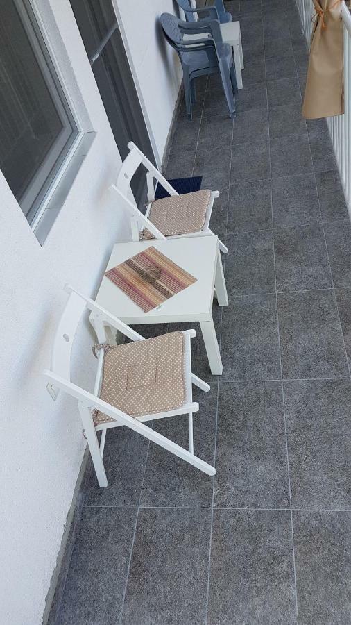 Apartments Villa Naumovi Dojran ภายนอก รูปภาพ